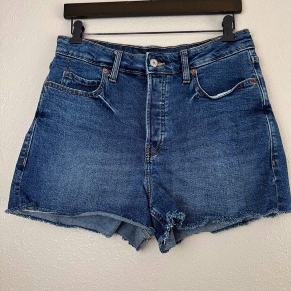Old Navy higher high rise sky-hi A-line raw hem denim jean shorts dark wash 8